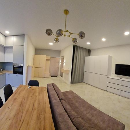Apartplus - Затишні Апартаменти Dnyipropetrovszk Kültér fotó