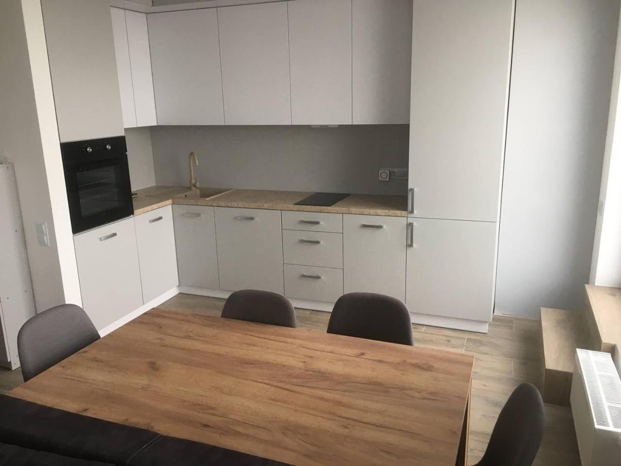 Apartplus - Затишні Апартаменти Dnyipropetrovszk Kültér fotó